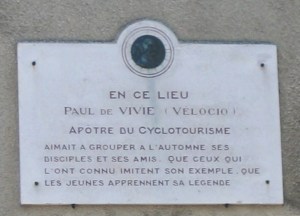 velocio_plaque